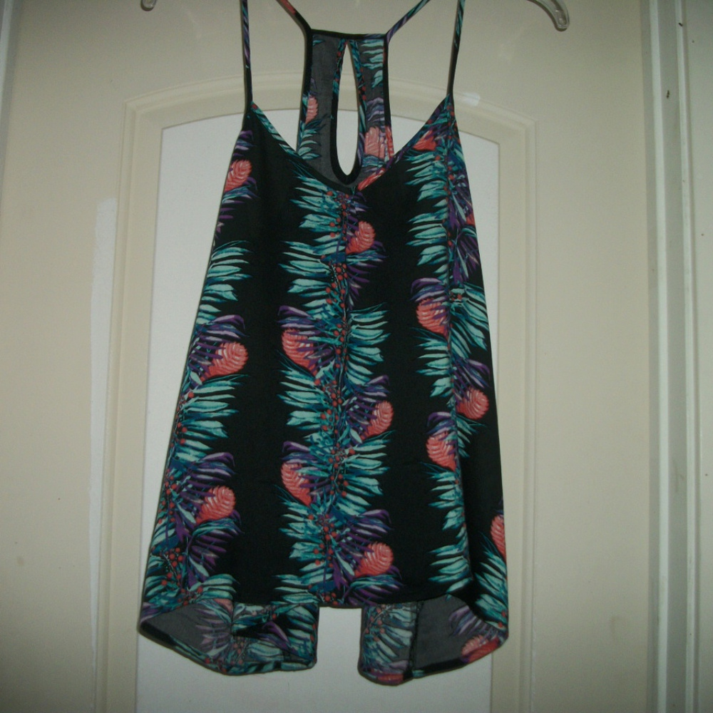BOHO GIRL TROUBLE IN THE TROPICS SEXY TOP LG